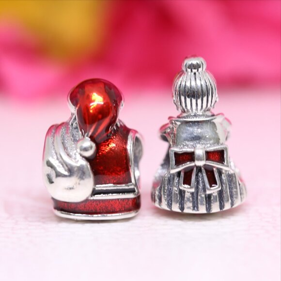 Pandora St Nick Santa & Mrs Santa Claus Charm Gift Set - Picture 2 of 5